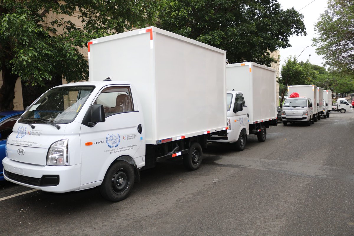 CorreoPy's tweet photo. La Dirección Nacional de Correos del Paraguay (Dinacopa) recibió nueva flota de vehículos gracias a la donación de la Unión Postal Universal (UPU), a través del Fondo para el Mejoramiento de la Calidad de Servicio (FMCS). @UPU_DG @UPU_UN 

Leé más en https://t.co/sJ7keX1WQf https://t.co/2I7ujg9UdD
