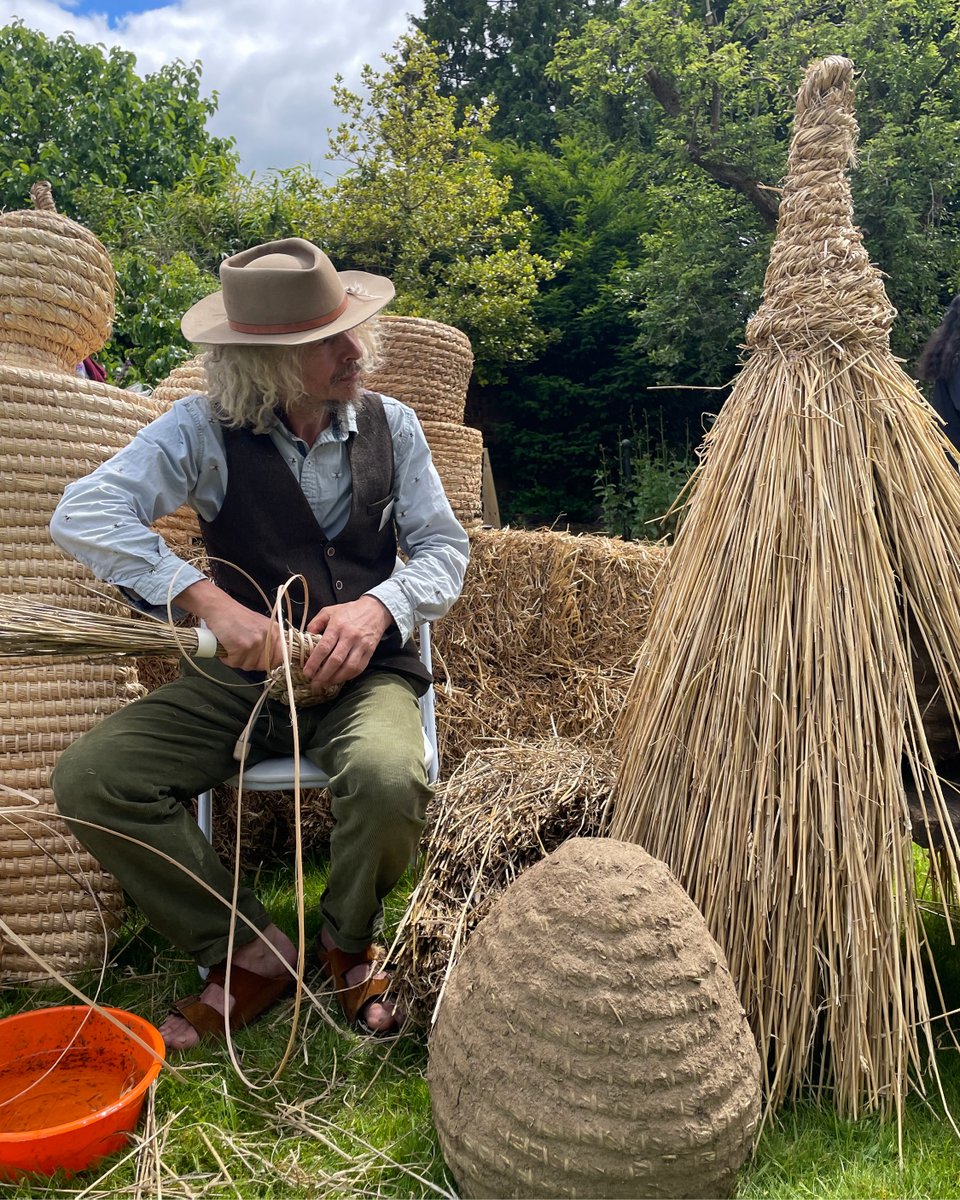 On a beautiful Saturday afternoon last weekend, we welcomed the people of Monmouth to enjoy skep making demonstrations, bee walks, kid’s activities and a mountain of delicious cakes at our annual Bee Festival. Thank you to everyone who joined us, it was a wonderful day 💛☀️🐝