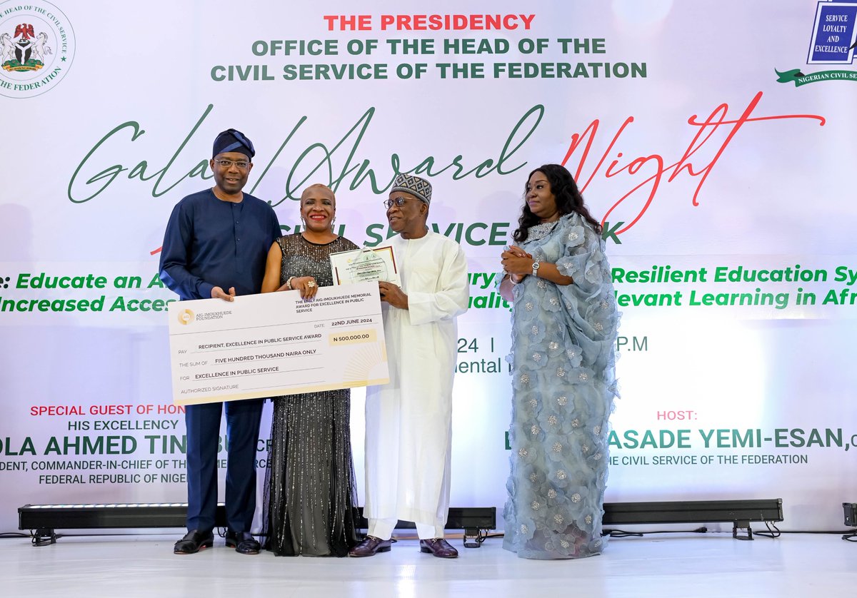 AigFoundation's tweet image. Inspiring moment for us as Arc. Mrs Joy Baderin, a cohort 2 member of our AIG Public Leaders Programme emerged as one of the top-performing 39 civil servants recognised and awarded during the 2024 Civil Service Week Awards Night.
#civilserviceweek #aigalumni