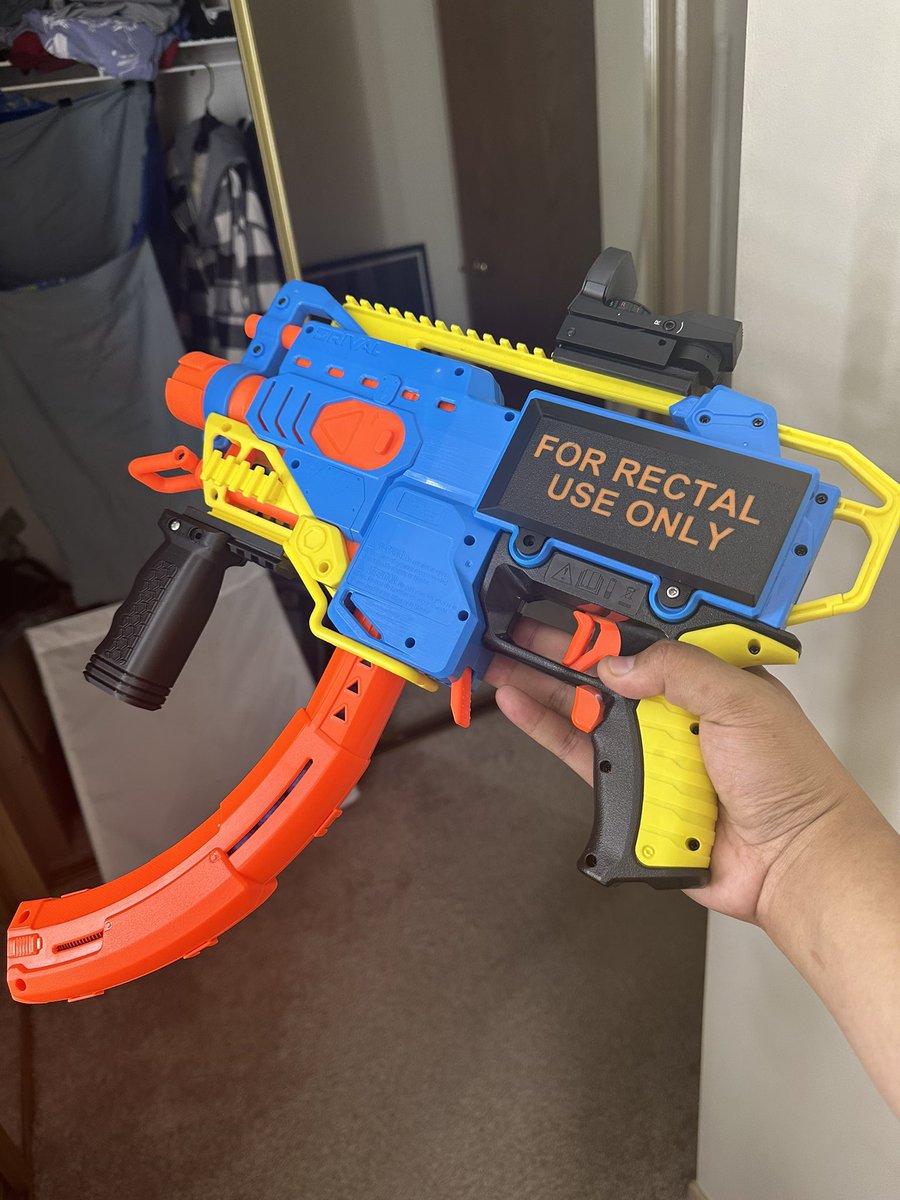 UnicityPoint's tweet image. Getting back to doing electronics and maker-type projects finally 😂 first on the bench is this LiPo battery modded Nerf Rival Challenger with a tasteful extended battery door fresh off the new 3d printer I bought on Friday