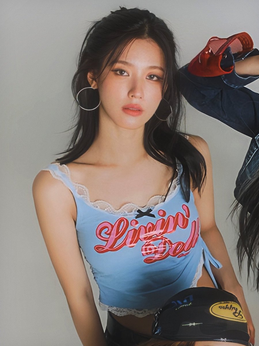 miyeon's face card be hitting so hard I AM SO IN LOVE