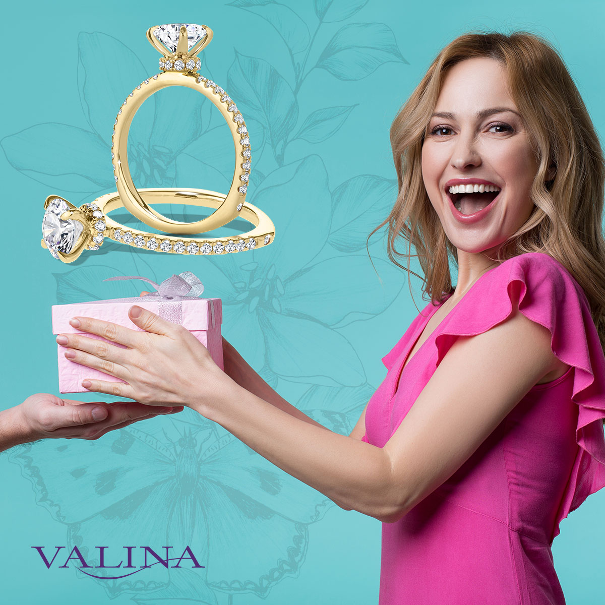 ValinaJewelry's tweet image. A moment of joy captured with the perfect gift: a stunning diamond ring from Valina.

ecs.page.link/qnqa4

#roundbrilliantcut #rounddiamondring #engagementring #Valina #ValinaBridal