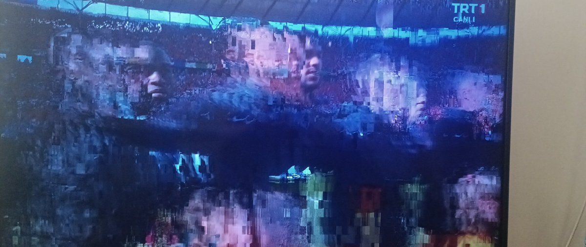 canburakoffical's tweet photo. Bütün kanallar çekerken TRT 1'in piksel piksel dağılması... #trt #EURo2024 https://t.co/aUr6ujfcqZ