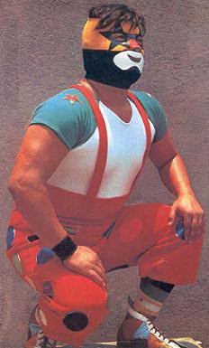 viztec_gratis's tweet image. #PoderosaChapata Pero como? Me están diciendo que El Super Muñeco ya sin máscara siempre fue en realidad nuestro @ruleiro ? @eltalcha @ivannieblas