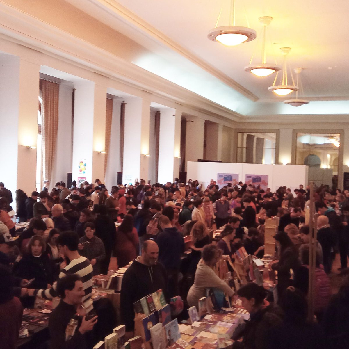 Pasó la tercera edición de INVIERNO - Feria de Editoriales y Cultura Gráfica y estamos súper felices y agradecidos por cómo se dieron las cosas. 

Gracias feriantes, talleristas, expositores, trabajadores del Teatro Auditórium y al público que se acercó. 

Hasta el 2025.-