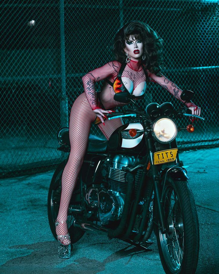 ObsessedINTL's tweet photo. Sending out a huge #HappyBirthday to @Sasha_Velour today! You always know how to get our motors revved!

#ObsessedPresents #Birthdays #ObsessedWith #SashaVelour #Drag #DragQueen #DragRace https://t.co/Q6cpemX26i