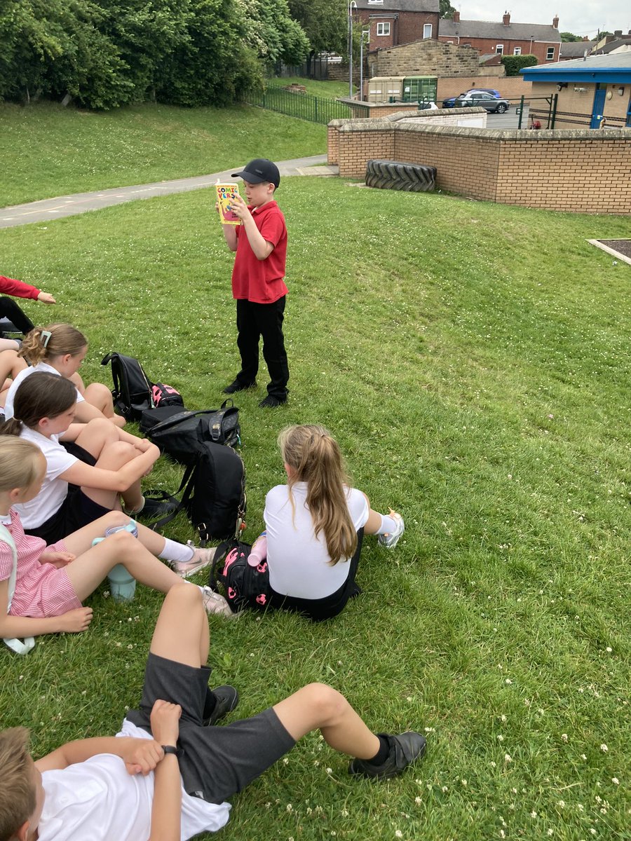 TheEllisY5's tweet photo. Sharing poems in the sunshine at the end of the day. Loved hearing the children reading and sharing poetry for pleasure. #TheEllis English https://t.co/DV9PL1UOwi