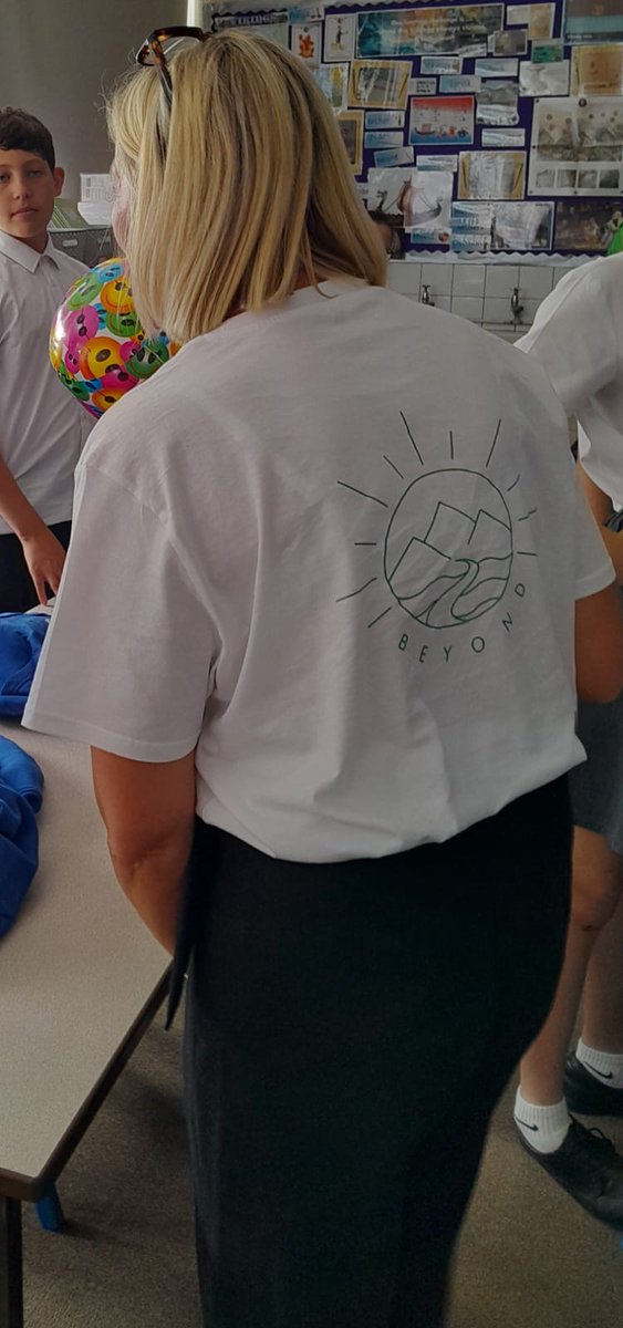 PlacesProject's tweet image. St Andrew&apos;s Y6 left us full of joy after sharing their primary school memories with each other - valuable treasure to take with them. Rev Vinny explored what life beyond Y6 may look like with &quot;It&apos;s Your Move&quot; booklets.
@StandrewsOH #Beyond #Y6Transition