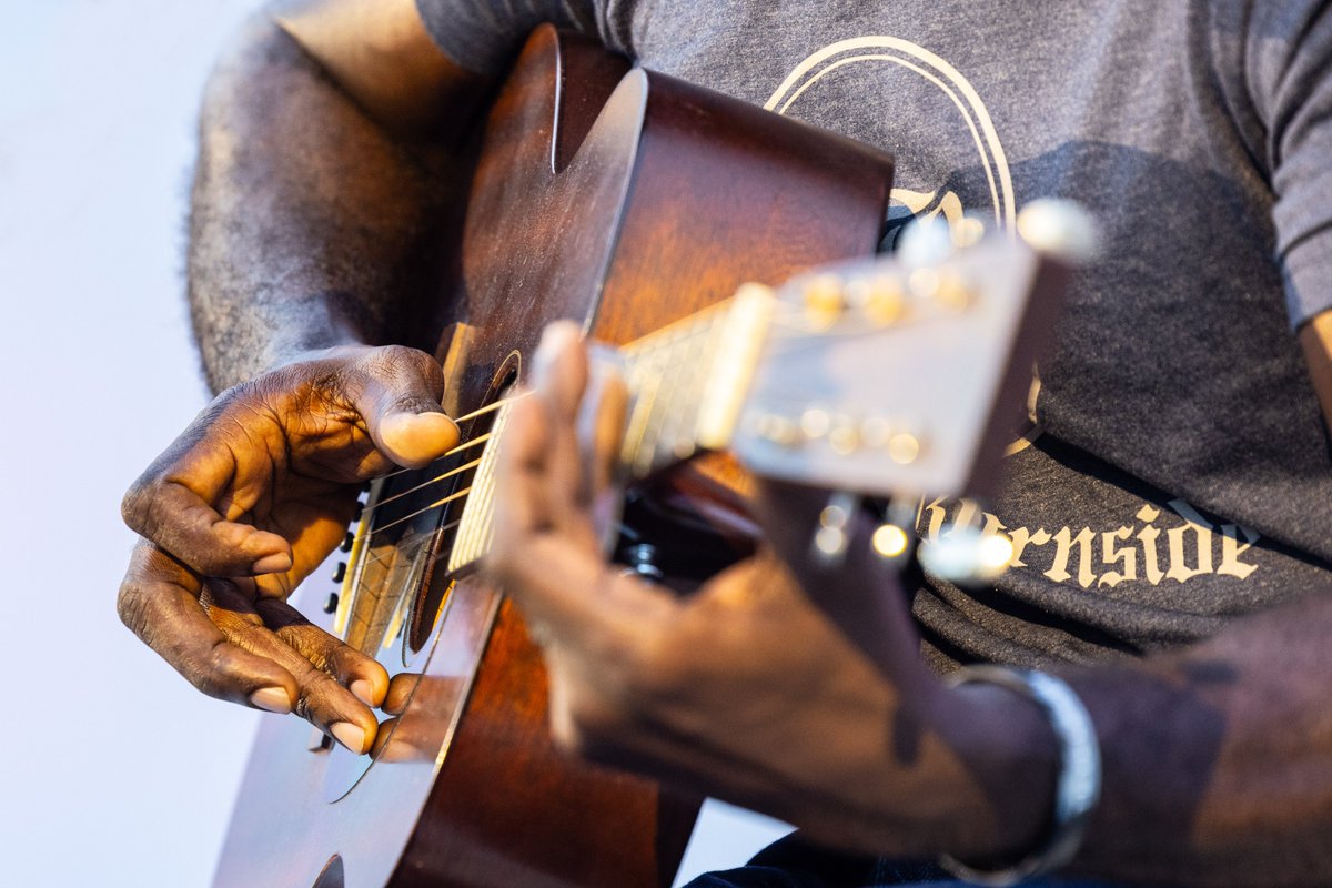 Cedric Burnside tweet media