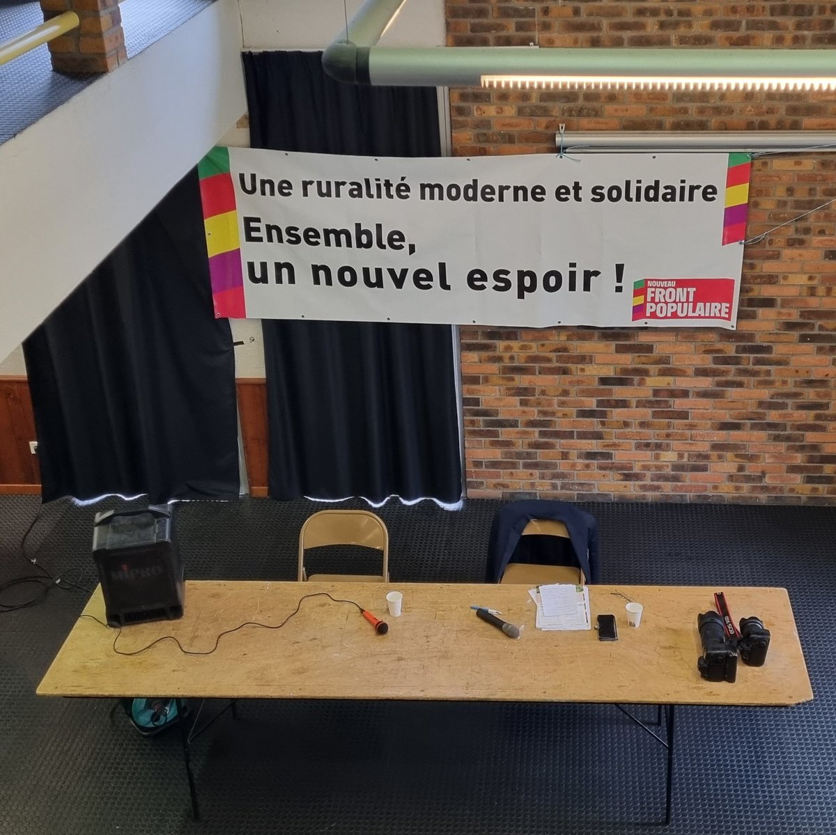 PCF48Cevennes's tweet image. Réunion publique du #FrontPopulaire pour les élections législatives anticipées à Saint-Chély-d'Apcher