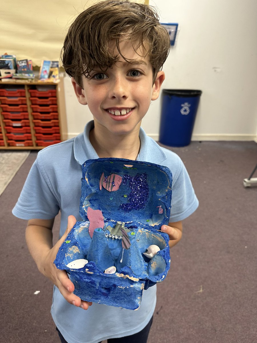 mrssmith_scps's tweet photo. We have been learning about the ocean habitat as part of our topic. P3b have created their own ocean habitats using a range of materials and have included different aquatic animals and coral reefs  🌊🎨 @stcatherinespsy https://t.co/kvQe8Tp2HB