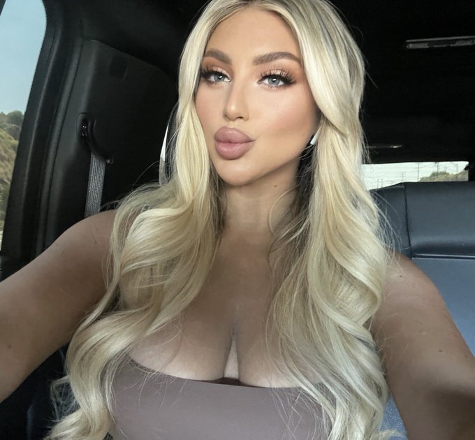 hi i love you https://t.co/3U03GQfTGt