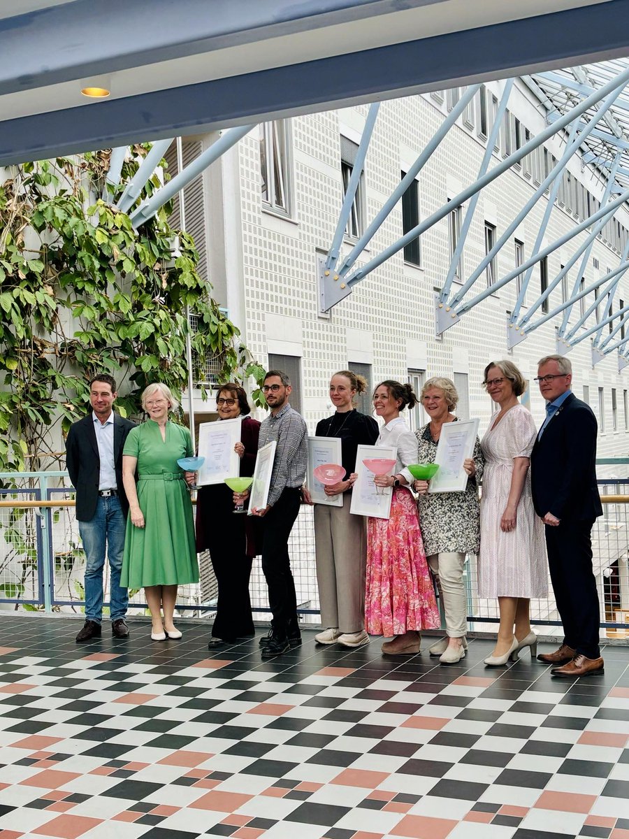 🌟 Feeling incredibly grateful today as I've been awarded the #EarlyCareerScientistAward by <a href="/UiTNorgesarktis/">UiT Norges arktiske universitet</a>. Huge thanks to everyone who's guided, supported, and inspired me along this path. Here's to more research, and collaboration. #EarlyCareerAward #Science #UiT