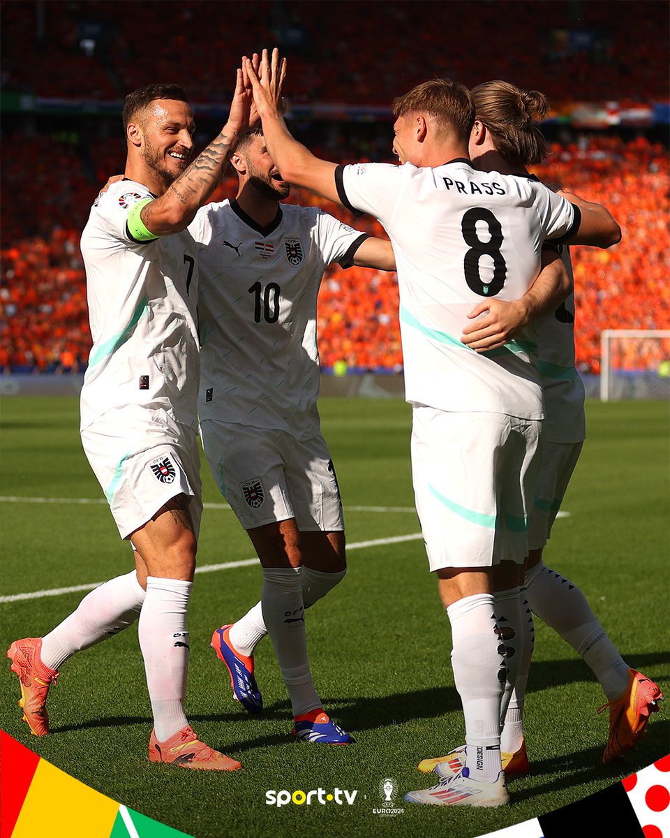 sporttvportugal's tweet image. Áustria na frente 🇦🇹

Donyell Malen, jogador dos Países Baixos, fez o 7.º auto-golo desta edição do Euro 2024.

#sporttvportugal #EUROnasporttv #Euro2024 #PaísesBaixos #Áustria