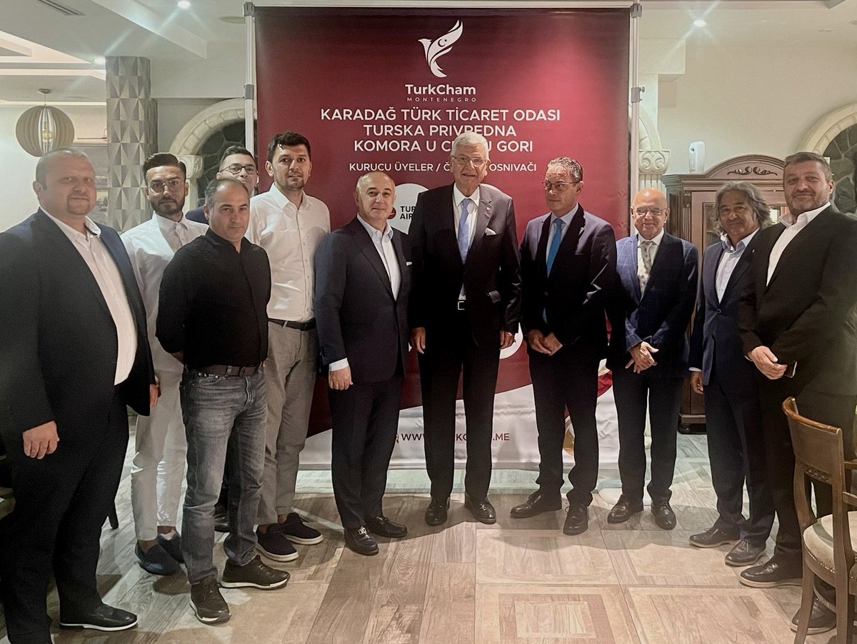 Volkan BOZKIR (@volkan_bozkir) on Twitter photo Karadağ'daki 40 büyük Türk ve Karadağ şirketini bünyesinde barındıran Karadağ Türk Ticaret Odası'nı <a href="/TurkChaMNE/">TurkCham Montenegro</a> , Podgoritsa Büyükelçimiz <a href="/BarisKalkavan/">Barış Kalkavan</a> ile birlikte ziyaret ettim. Nazik ev sahipliği için TurkCham Başkanı Burhan Genç’e ve Oda üyelerine teşekkür ederim.
🇹🇷🤝🇲🇪 Karadağ'daki 40 büyük Türk ve Karadağ şirketini bünyesinde barındıran Karadağ Türk Ticaret Odası'nı <a href="/TurkChaMNE/">TurkCham Montenegro</a> , Podgoritsa Büyükelçimiz <a href="/BarisKalkavan/">Barış Kalkavan</a> ile birlikte ziyaret ettim. Nazik ev sahipliği için TurkCham Başkanı Burhan Genç’e ve Oda üyelerine teşekkür ederim.
🇹🇷🤝🇲🇪