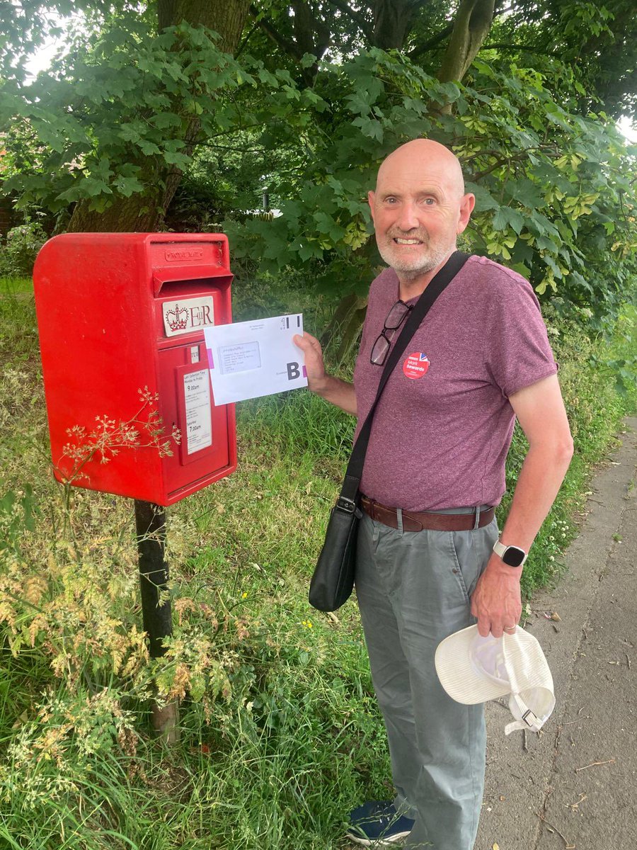 MorleyNeil's tweet photo. Very pleased to cast my vote for my friend and colleague, @MarkJSewards. I hope this will end 14 years of chaos and incompetence to bring change with a @UKLabour government. https://t.co/gdxPh8fQ7y