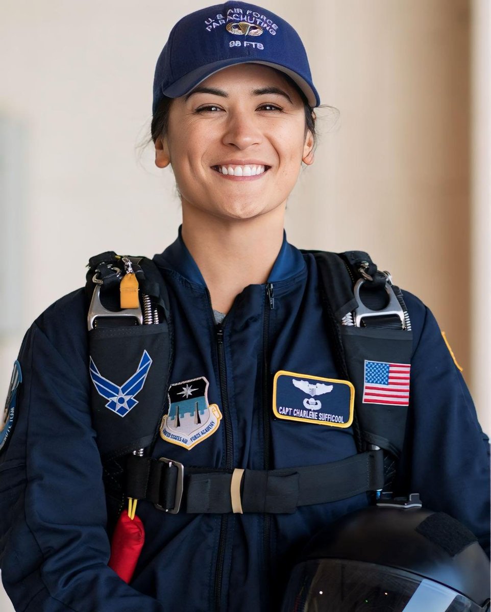 Sophie Lauren tweet media