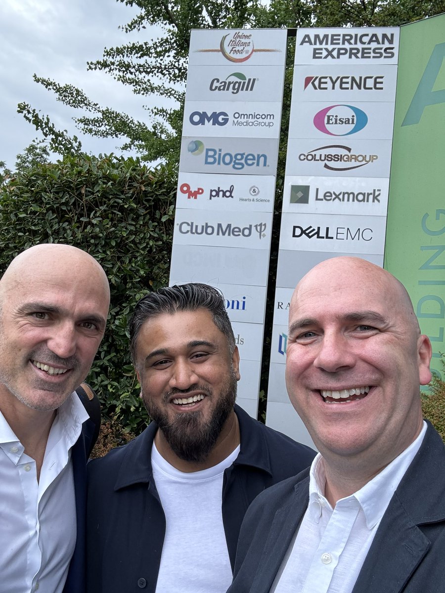 <a href="/jawadweb/">Jawad Khan</a> brought his security detail with him 🤣🤣<a href="/crisnulli/">Cris Nulli</a>