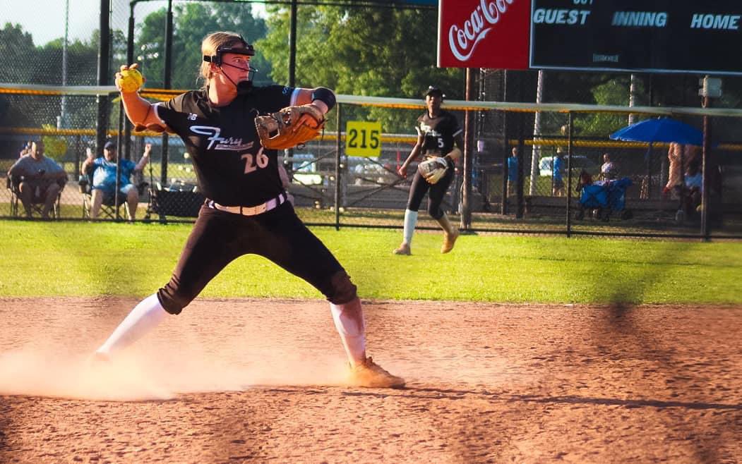katelin_smith13's tweet photo. Last week was a long one. I started the week off at basketball camp and then finished the week off in Chattanooga for Scenic City. Out of 130+ teams we were the last ones standing. I batted a .462 and had some good defensive plays. So proud of this team! @ga_fury https://t.co/jxhpt0xwhX
