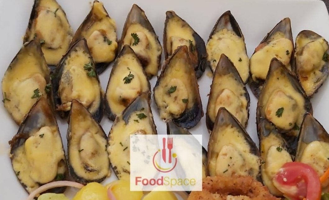 SPECIAL ORDERS
Open for special weekend orders, until Thursday. Spoil someone,  spoil yourself 
Mussel, squid rings, prawn &amp; lobster dishes from K12,000,  half moons with prawn filling K7,500, different seafood boil from K32,000. Family platters etc
Whatsapp 0887341961 to order