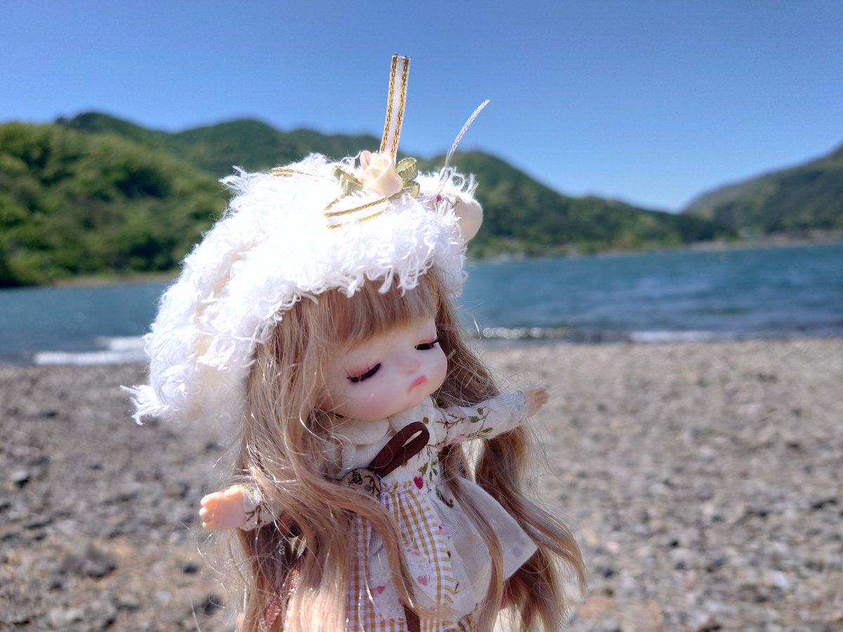eisheilige19's tweet photo. #これぞ野撮と断言するドール画像を見せて下さい
富士五湖の思い出。
#ayodoll #dollzone #littlerain #heavyrain
#おはドル #うちのこかわいい https://t.co/dqy1fJi4oE