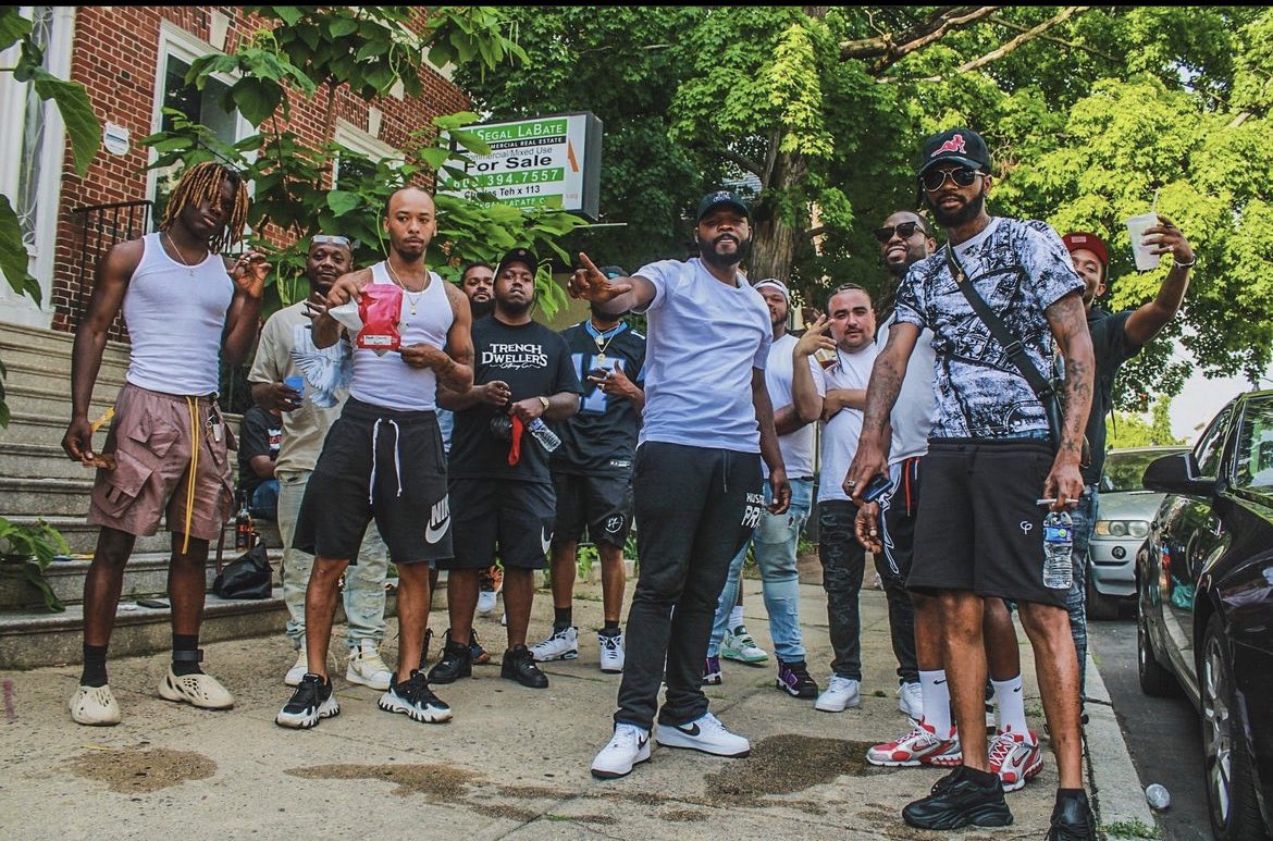 Bodies in broad day. Battles coming soon