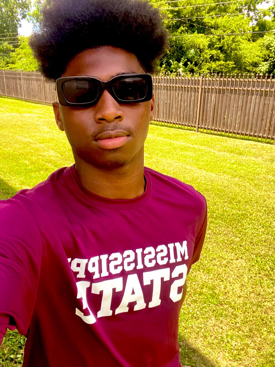 kennydarby3_'s tweet image. GO DAWGS !!🐶