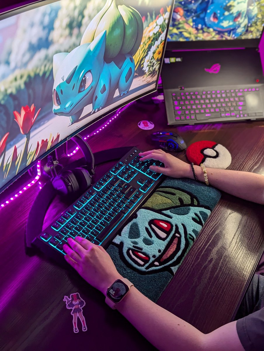 DAFTPINKARTIST's tweet photo. Keyboard Rug for Pokemon fans 😊 https://t.co/8LwQKuAAd0
