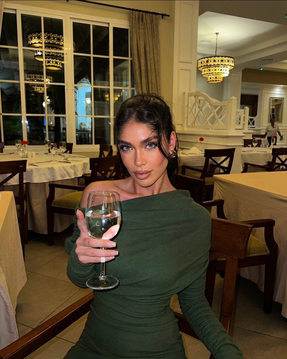 CITYSICILIA's tweet photo. ❛ 🍋 /  quαrtıerı › Katrina Rizzo Petricelli .ᐟ.ᐟ 

. . . 𝒃αırro › Terrabona
. . . 𝒑rofıssão › Mecânica/empresária 
. . . 𝒔exuαıdαde › Bisexual 
. . . 𝒖ser › @KatbyPetri https://t.co/wdy3GE9Vrn