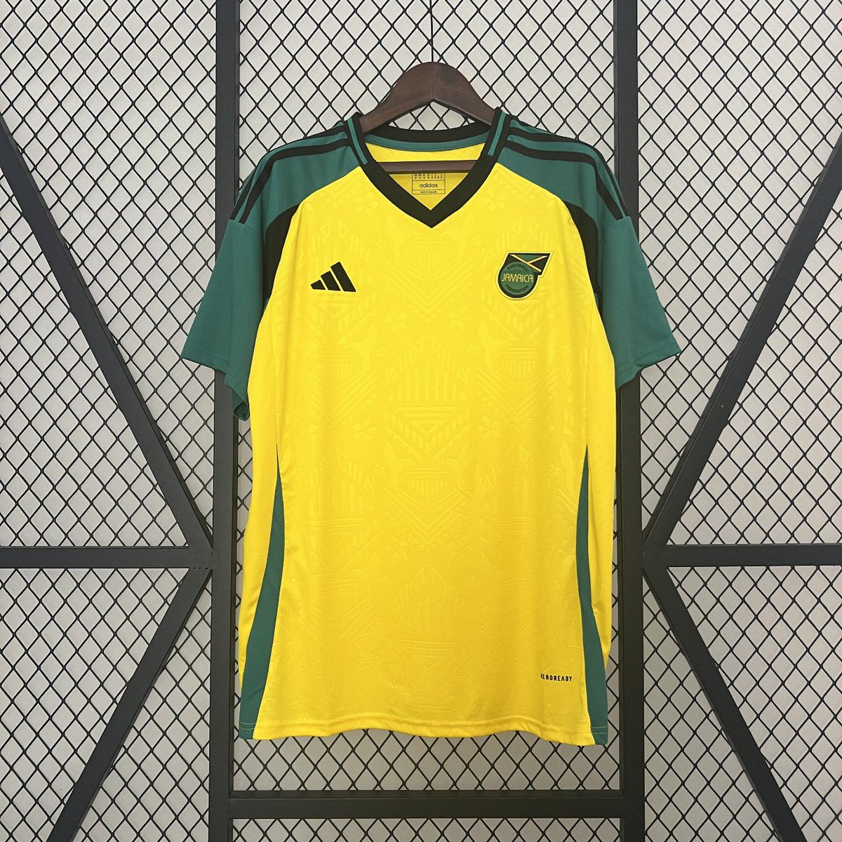 usemaimports's tweet photo. Ja temos disponiveis a nova coleçao da Jamaica! 

Ficaram incriveis!! 😍

A partir de R$120!

Saiba mais em: https://t.co/igF3WyvCTU https://t.co/YozEFlPqCE