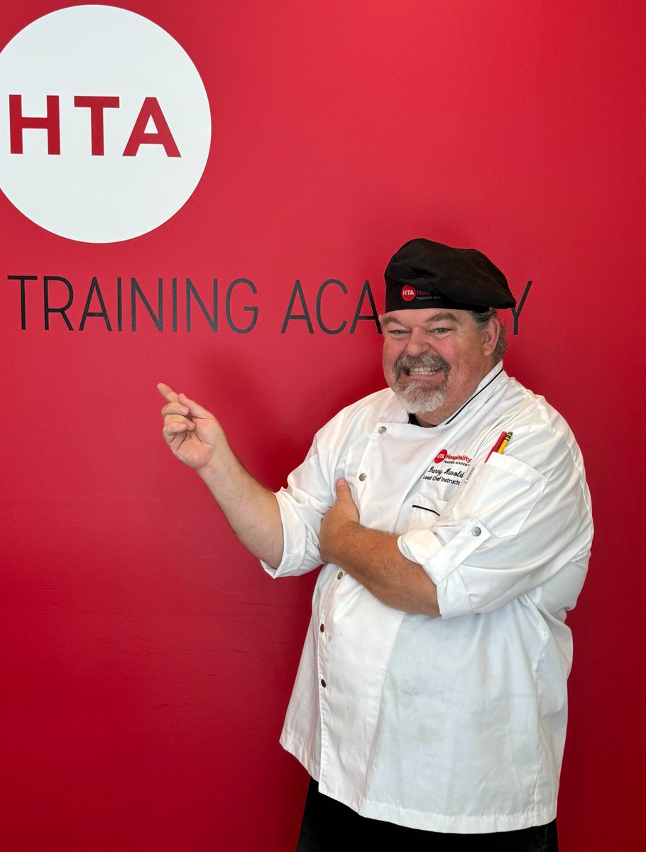 LosAngelesHTA's tweet photo. HTA students benefit from best-in-class training, led by our outstanding instructors.  Chef Danny Harold brings his expertise &amp; passion to the HTA, helping our future cooks &amp; chefs hone their craft. Join our path to a #culinary career/good #unionjob! Visit https://t.co/gqxXZosuVq https://t.co/5PeAVmJZAs