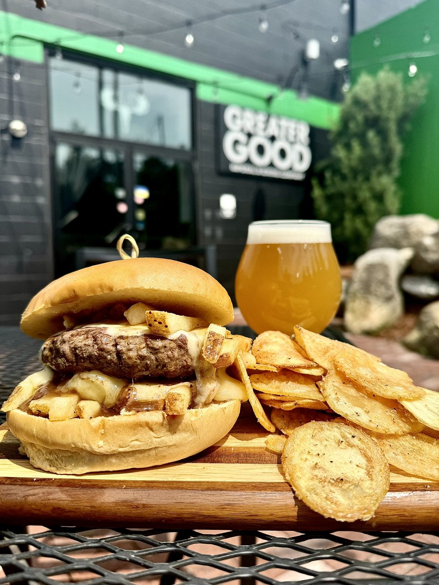This week we have The Poutine Burger as the Burger of the Week! 🤯🤩

• 8oz Patty topped with:
• French Fries 🍟 
• Cheddar Cheese Curds 🧀 
• Garlic Au Jus 🧄 

We open every day this week at noon. Make your way down to 55 Millbrook Street to get your poutine on! 🇨🇦