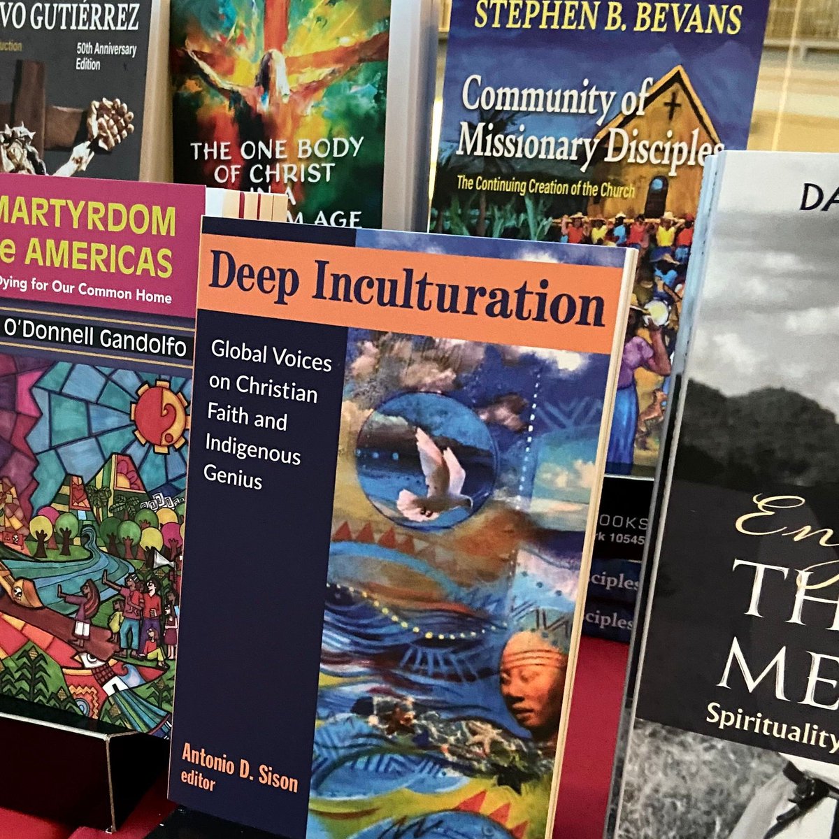 Prof. Antonio D. Sison's book "Deep Inculturation: Global Voices on Christian Faith and Indigenous Genius" was recently showcased at the book exhibit of @theCTSA conference and at the table dedicated to the works of CUERG (Committee for Underrepresented Ethnic and Racial Groups)