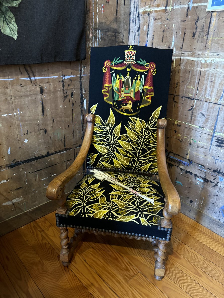 Aujourd’hui c’était le dernier cours de l’OEPRE. On a visité le musée de Jean Lurçat, artiste résistant. On retrouve de façon récurrente les symboles du coq et du soleil dans ses tapisseries. C’est aussi lui qui a réalisé le trône pour Hailé Selassié avec les armes d’Ethiopie !