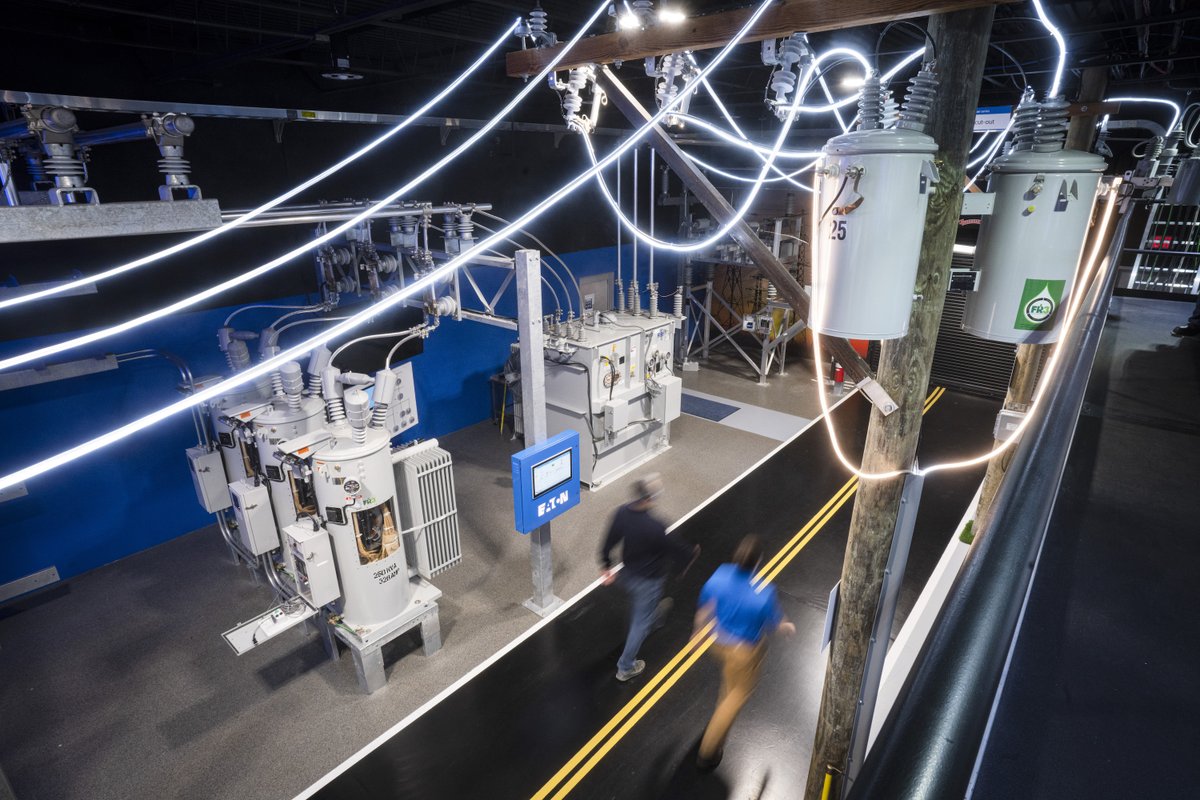 ETN_Electrical's tweet image. Our Experience Centers offer hands-on training for today’s most advanced power applications — including #EVCharging, microgrids, and renewables! Explore our courses and arrange your visit today: eaton.works/48v4uFM 
#ElectricalTraining #EnergyTransition
