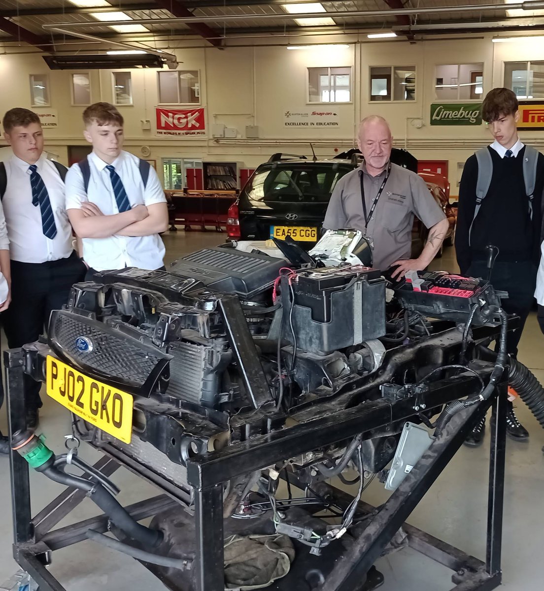 BCSchool1's tweet image. BCS year 10 students had the chance to get their heads under the bonnet at a taster morning @BuxtonLeek today! We are so proud to hear that their staff thought our students displayed professional behaviour and  enthusiasm. A credit to our school! #lovelearninglovelife @embarkfed