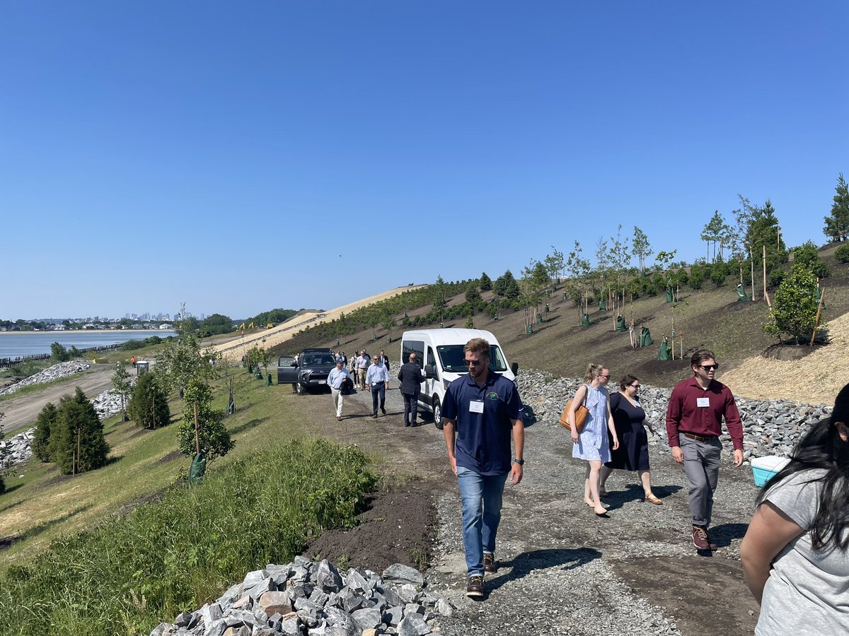This morning we held a groundbreaking ceremony for the Lynn Harbor Park, a former landfill that’s been capped and will be transformed into a 32-acre public park on Lynn’s waterfront!