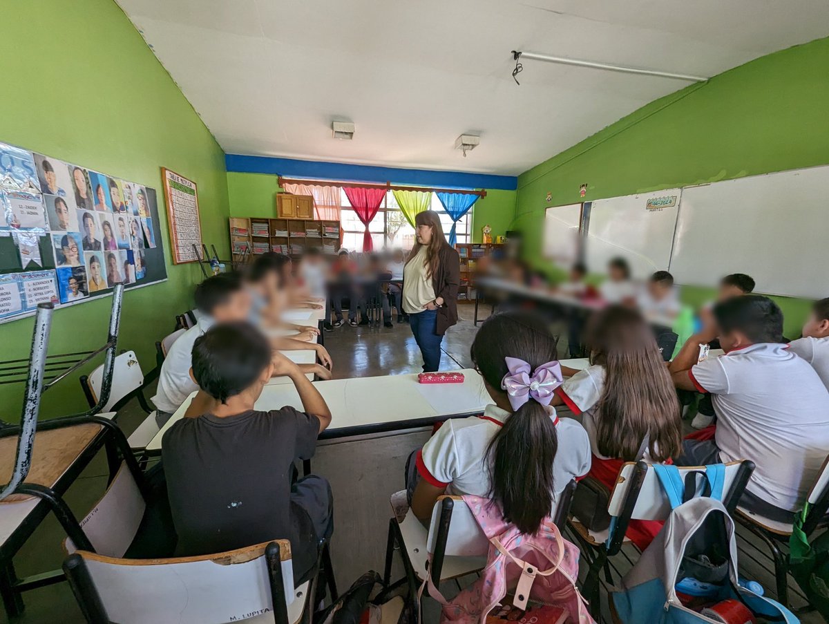 ismed_ssd's tweet photo. De manera coordinada el #ISMED atiende la #SaludMental en el municipio de #NuevoIdeal, a través de pláticas y talleres con personal docente y administrativo así como con el alumnado de la Escuela Primaria Guadalupe Victoria. https://t.co/63gPQazZ5i