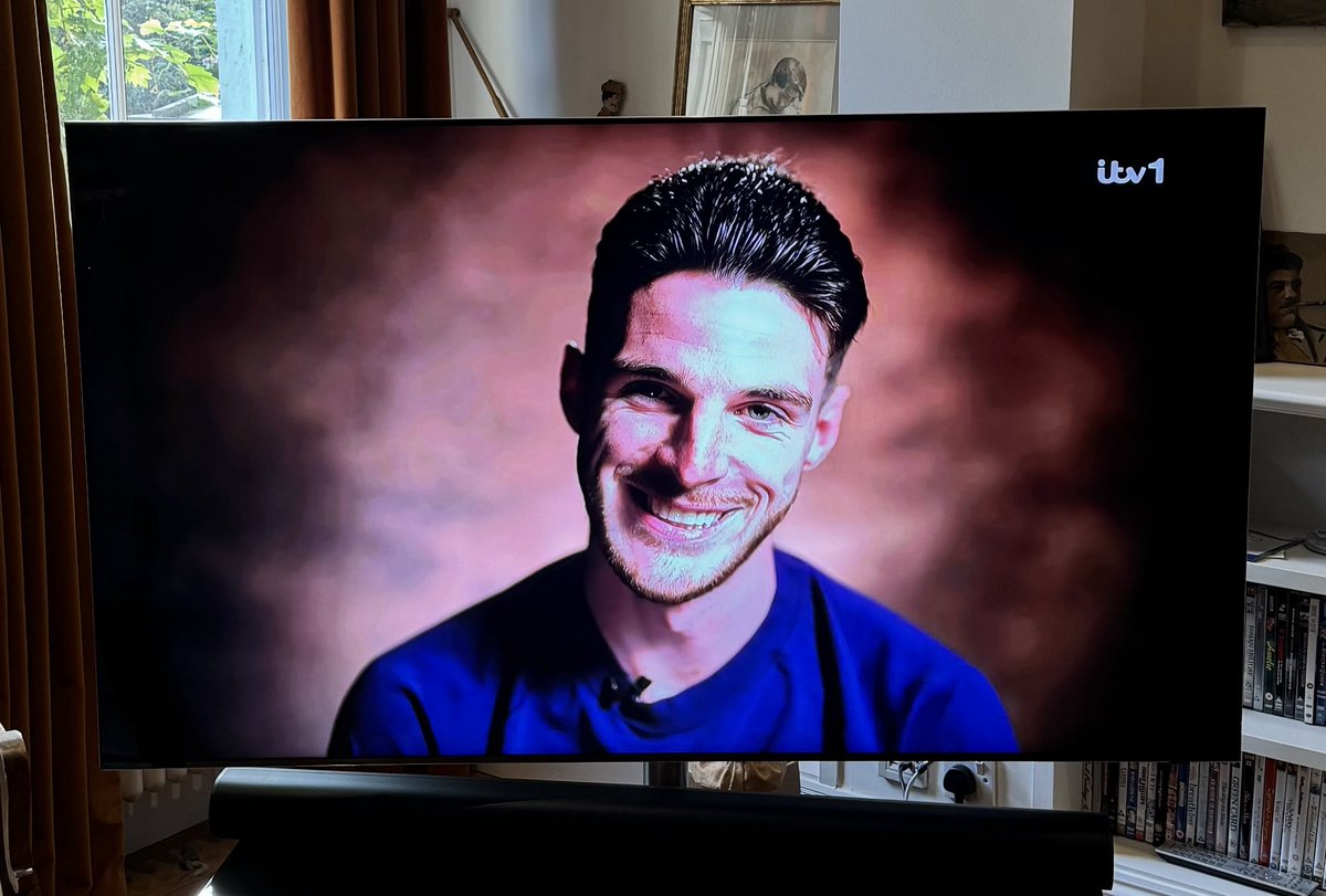 piersmorgan's tweet photo. Love ⁦@_DeclanRice⁩ - he talks so well, so honestly and with such confidence. 
He’ll have a stormer tonight, take it to the bank. https://t.co/s0XFI9iFeX