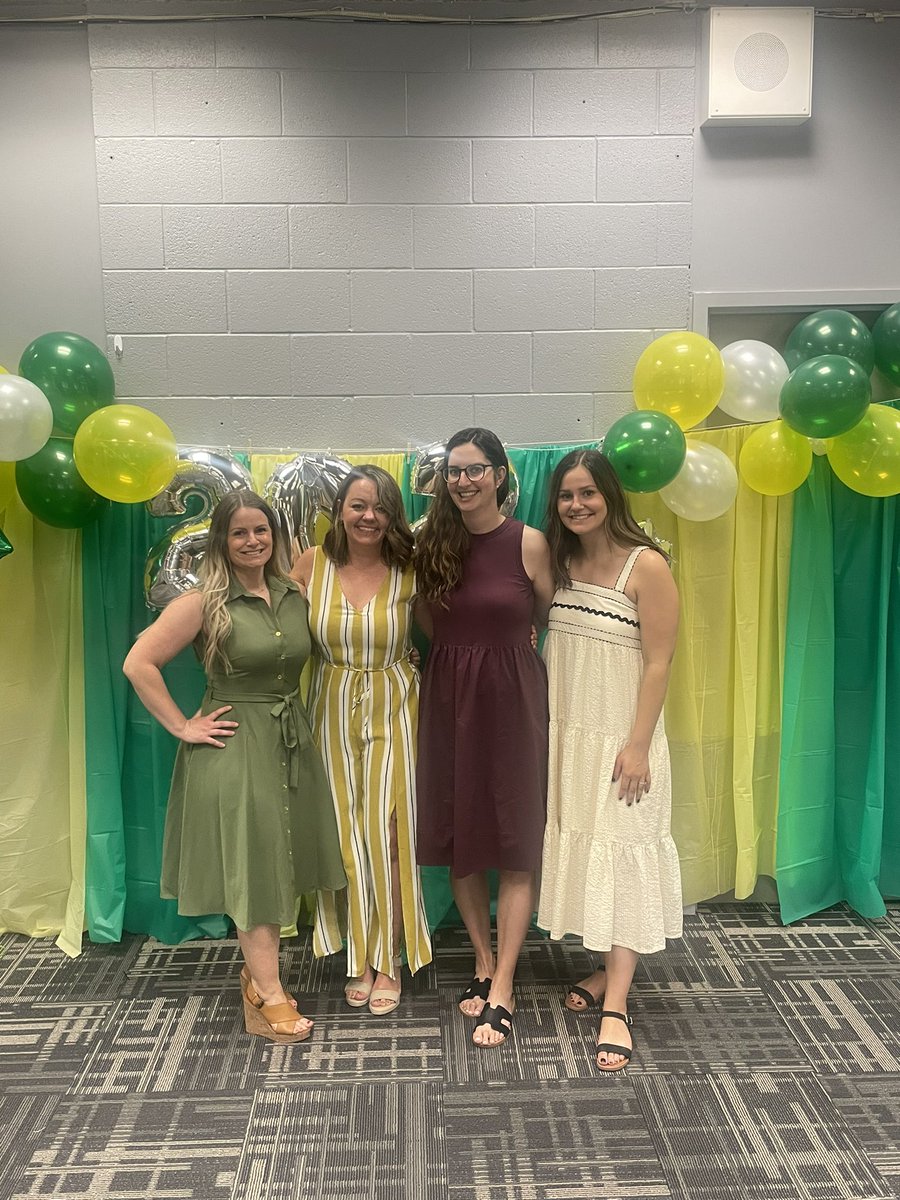 Celebrating our grads today 💚💛🐻🎓<a href="/John23OCSB/">St. John XXIII School</a>