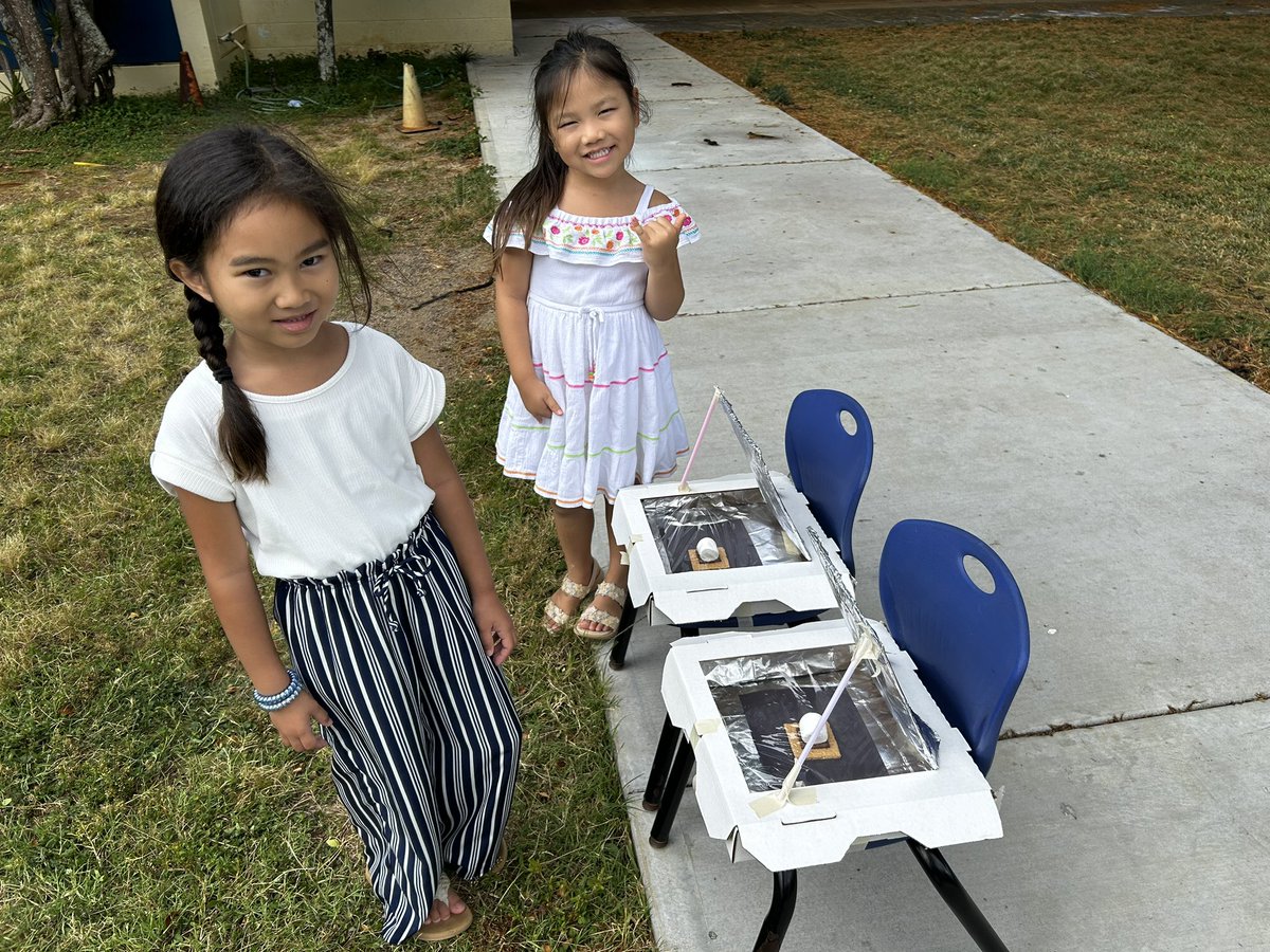 Summer learning is not only math, reading and writing, but also building solar ovens to make s’mores.   #SummerLearningHub2024
#CougarCubPride