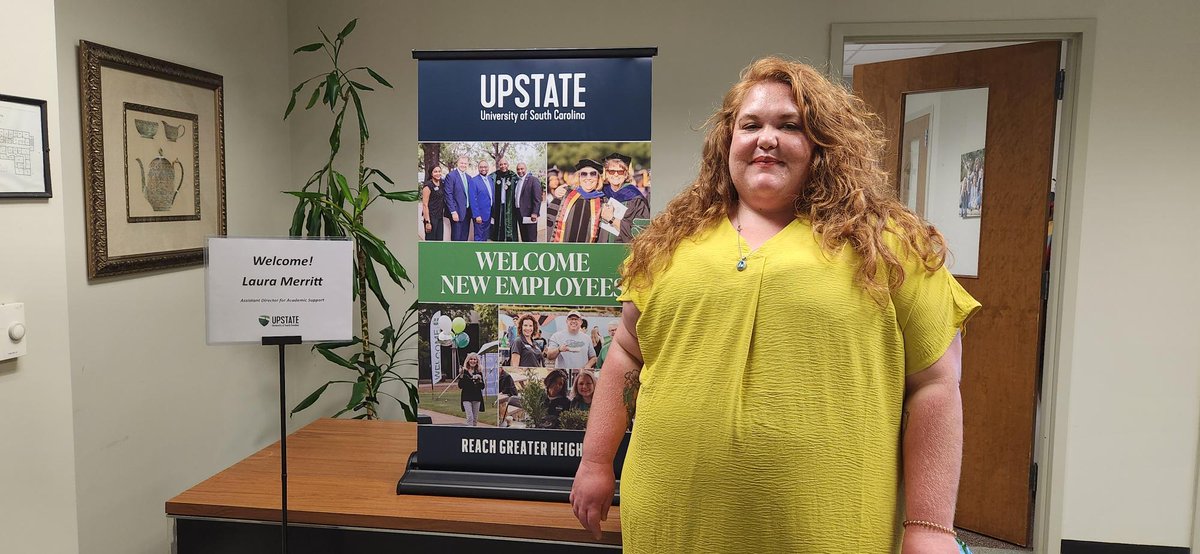 uscupstatetrain's tweet photo. Laura Merritt is our new Assistant Director for Academic Support @USCUpstate.  Welcome, Laura!  #newstaff #ReachGreaterHeights https://t.co/OcrjXb81wi