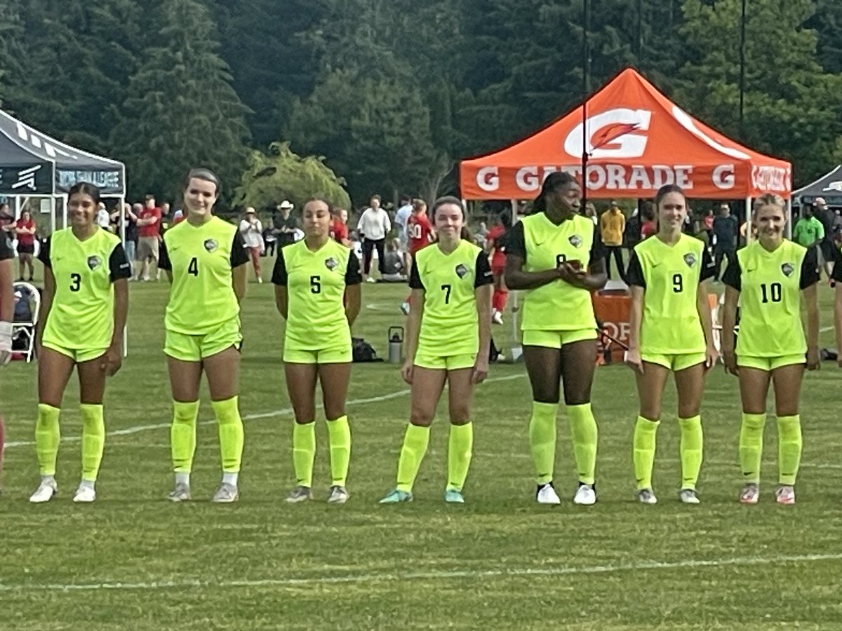 erictanner12's tweet photo. These showcases are a lot. A lot of soccer, a lot of downtime, a lot of pressure - a lot of a lot. So proud of @IsaSoccer8 who is a determined soccer player that lives the student in “student-athlete.” You’re an example of both goodness and grit. #infinityandbeyond @07gDksc https://t.co/3WdnQoBQEN