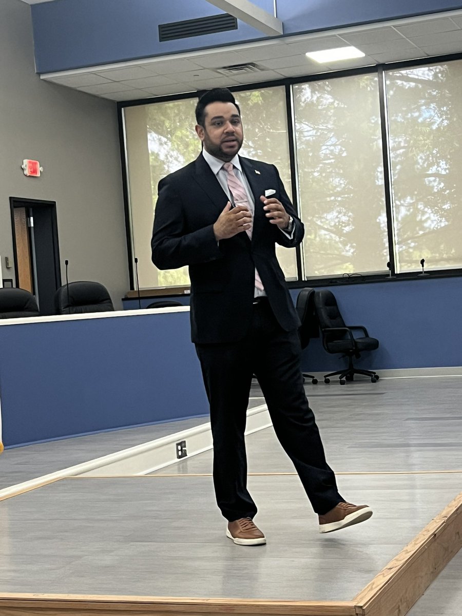Today all three Odessey of the Mind teams at MLK as well as the teams at JAMS met with Mayor Sam Joshi to celebrate their pawsome achievements during the 2023-2024 school year. Thank you for having us <a href="/SamipJoshi/">Sam Joshi</a>!#WeAreOneEdison #mlkpride #mlkspirit #bluelions 💙🦁