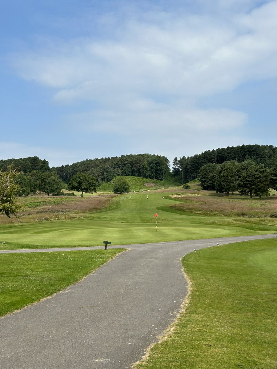 Fantastic day <a href="/Hollinwell/">Hollinwell</a> safe to say it didn’t disappoint ⛳️ 

#AwayDays