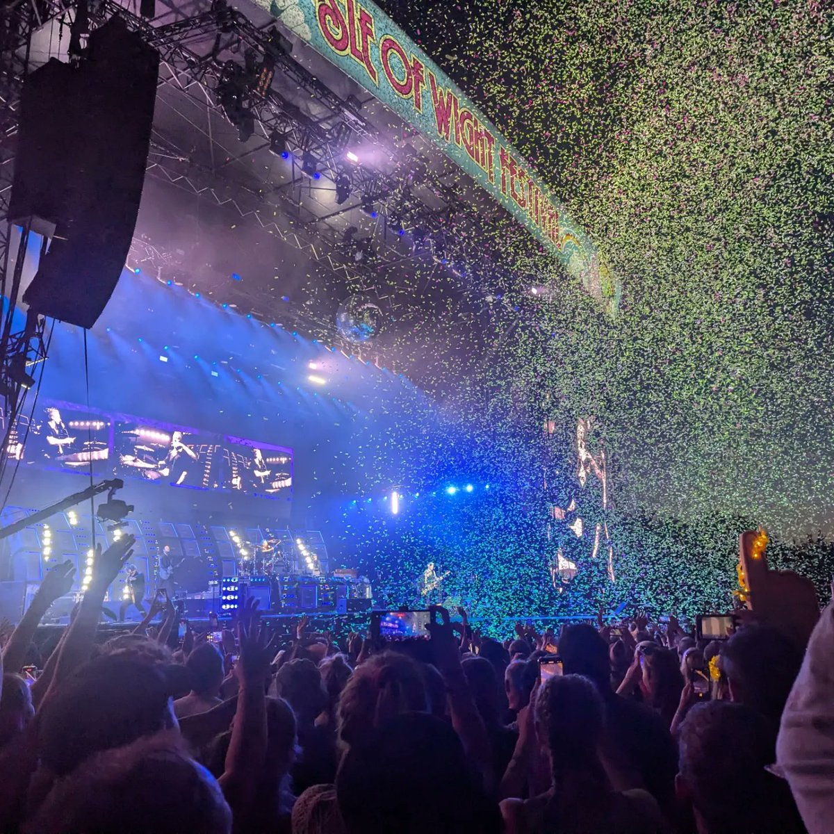 An epic weekend at the <a href="/IsleOfWightFest/">Isle of Wight Festival</a> ! A few more ticked off the 🪣 list. 🎸🎹🎷