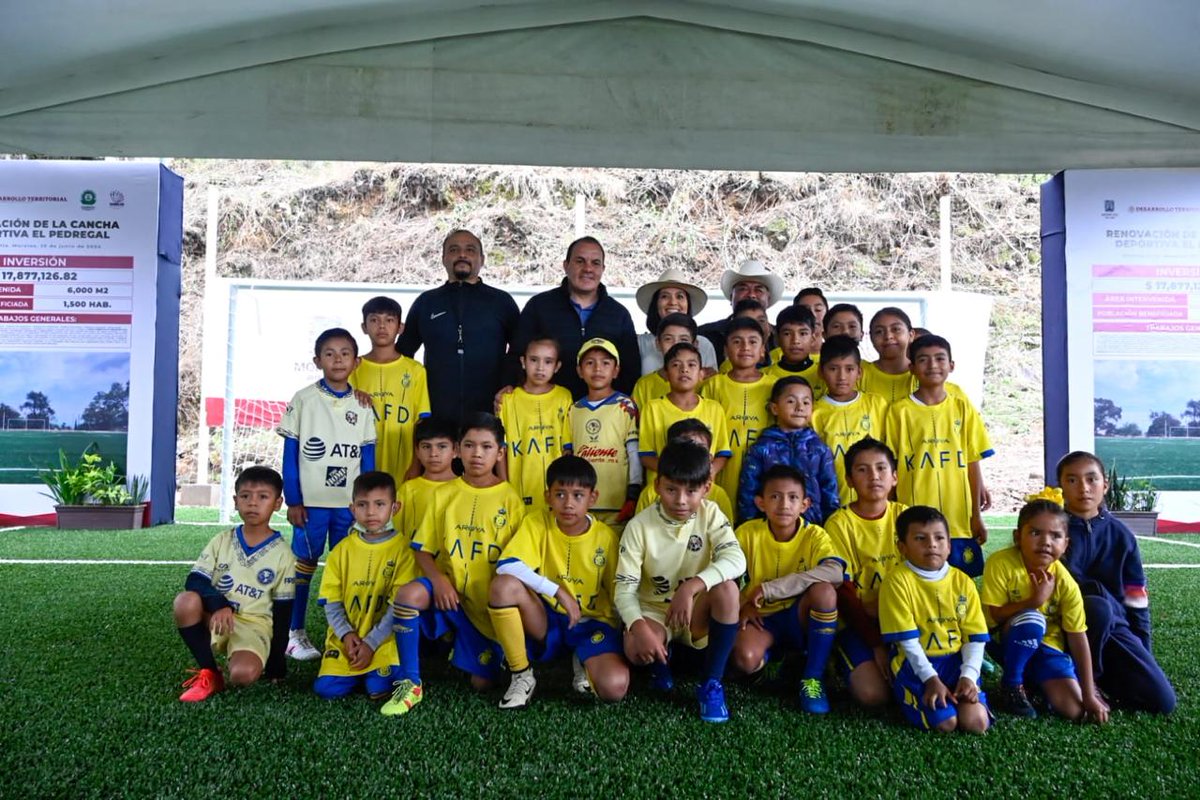 Ahora nos encontramos en Tlalnepantla para inaugurar de la mano de vecinos de la zona, los trabajos realizados a la cancha deportiva El Pedregal. En este espacio se rehabilitaron más de 7,800 metros cuadrados, con una inversión superior a los 17.8 millones de pesos. 

Esta obra