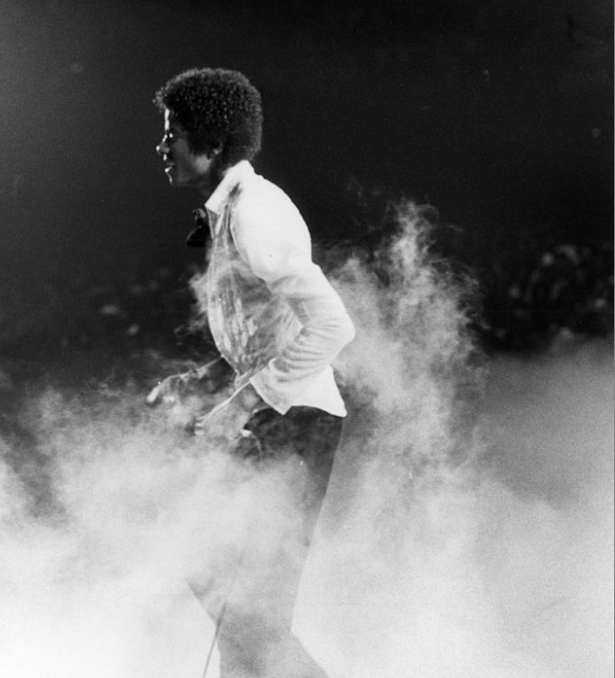 We never can say goodbye. 🕊🖤#15YearsWithoutMichaelJackson