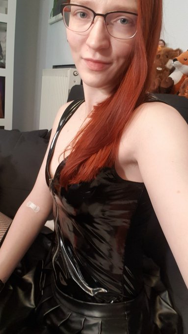 Kommst Du zu mir ??? https://t.co/kO0FgT11ne https://t.co/WG4tavOOxZ<a href="/tag/summer"class="tags"><span>#summer</span></a><a href="/tag/redhead"class="tags"><span>#redhead</span></a><a href="/tag/carwash"class="tags"><span>#carwash</span></a><a href="/tag/girlswithglasses"class="tags"><span>#girlswithglasses</span></a><a href="/tag/finafoxy"class="tags"><span>#finafoxy</span></a>