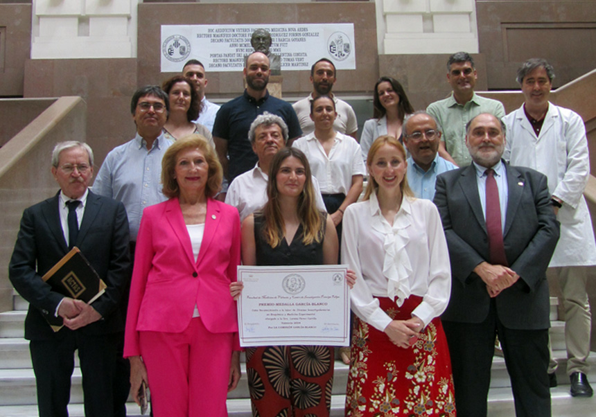 Fac. Medicina UV (@medicina_uv) on Twitter photo 𝐋𝐨𝐫𝐞𝐧𝐚 𝐏é𝐫𝐞𝐳 𝐂𝐚𝐫𝐫𝐢𝐥𝐥𝐨 𝐫𝐞𝐩 𝐞𝐥 𝐏𝐫𝐞𝐦𝐢-𝐌𝐞𝐝𝐚𝐥𝐥𝐚 𝐆𝐚𝐫𝐜í𝐚 𝐁𝐥𝐚𝐧𝐜𝐨 𝐩𝐞𝐫 𝐥𝐚 𝐬𝐞𝐮𝐚 𝐥𝐚𝐛𝐨𝐫 𝐜𝐢𝐞𝐧𝐭í𝐟𝐢𝐜𝐚!
Dijous passat, 27 d'abril,
acortar.link/6qHvdU 𝐋𝐨𝐫𝐞𝐧𝐚 𝐏é𝐫𝐞𝐳 𝐂𝐚𝐫𝐫𝐢𝐥𝐥𝐨 𝐫𝐞𝐩 𝐞𝐥 𝐏𝐫𝐞𝐦𝐢-𝐌𝐞𝐝𝐚𝐥𝐥𝐚 𝐆𝐚𝐫𝐜í𝐚 𝐁𝐥𝐚𝐧𝐜𝐨 𝐩𝐞𝐫 𝐥𝐚 𝐬𝐞𝐮𝐚 𝐥𝐚𝐛𝐨𝐫 𝐜𝐢𝐞𝐧𝐭í𝐟𝐢𝐜𝐚!
Dijous passat, 27 d'abril,
acortar.link/6qHvdU
